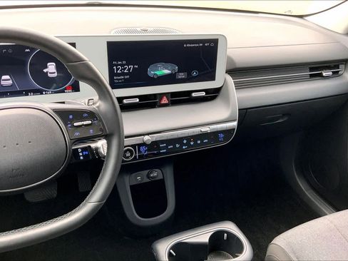 Used 2024 Hyundai Ioniq 5 SEL image 5
