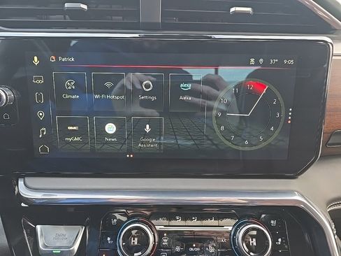 Used 2025 GMC Sierra 2500 Denali Ultimate image 27