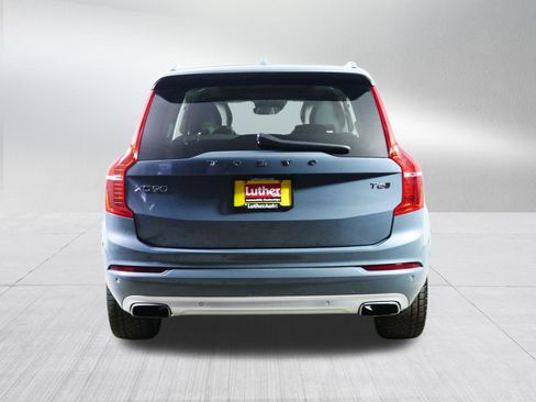 Used 2020 Volvo XC90 T6 Momentum image 6