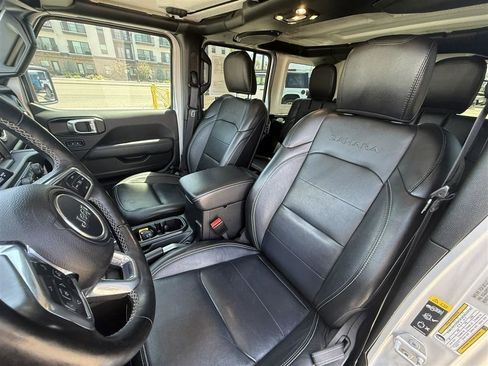 Used 2022 Jeep Wrangler Unlimited Sahara w/ Cold Weather Group AWD/4WD image 20
