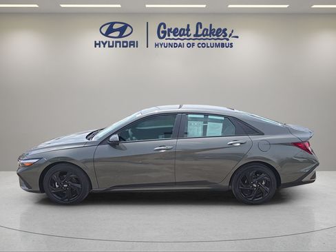 Certified 2026 Hyundai Elantra Sport FWD image 2