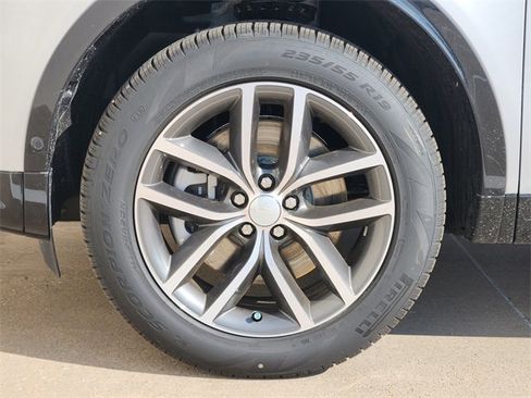 Used 2026 Land Rover Discovery Sport Landmark image 7