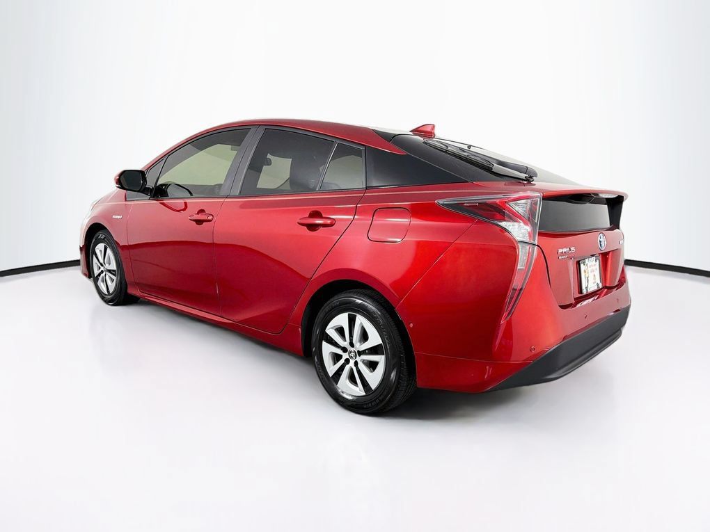 Used 2018 Toyota Prius Three w/ Advanced Technology Package FWD image 7