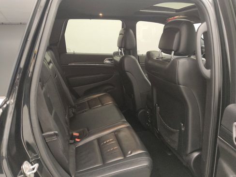 Used 2021 Jeep Grand Cherokee Limited image 19