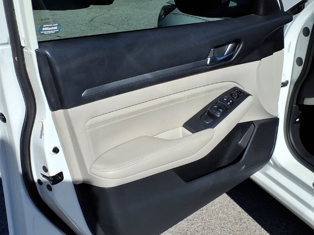 Used 2019 Nissan Altima 2.5 SV FWD image 12