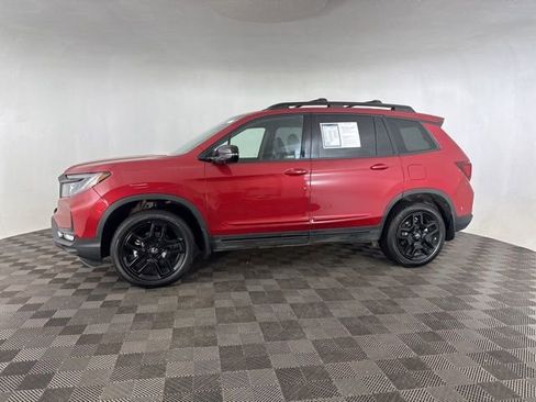 Certified 2024 Honda Passport Black Edition image 5