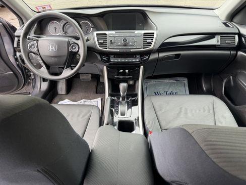 Used 2017 Honda Accord LX image 13