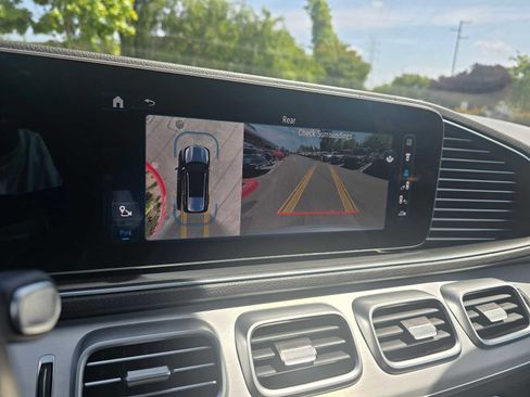 Certified 2024 Mercedes-Benz GLS 450 4MATIC image 30