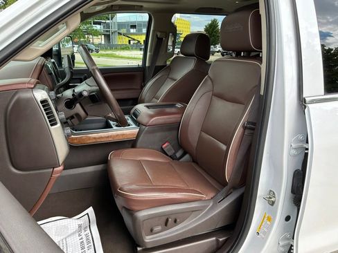 Used 2019 Chevrolet Silverado 2500 High Country w/ Duramax Plus Package AWD/4WD image 13