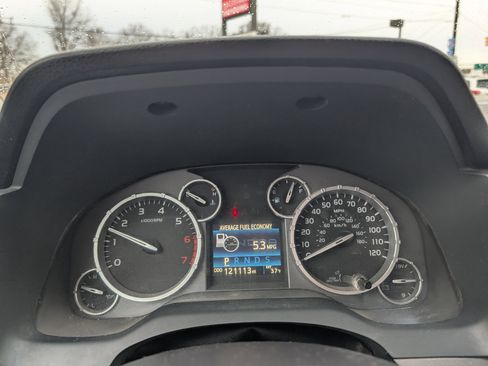 Used 2016 Toyota Tundra SR5 w/ SR5 Upgrade Package image 14