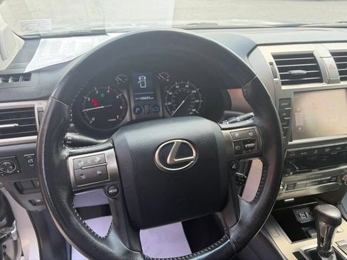 Used 2015 Lexus GX 460 AWD/4WD image 13