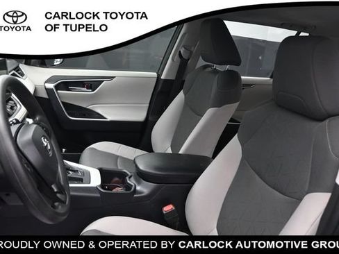 Used 2025 Toyota RAV4 XLE w/ Convenience Package FWD image 20
