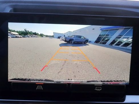 Used 2024 GMC Sierra 1500 SLT image 27