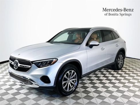 Certified 2025 Mercedes-Benz GLC 300 image 3