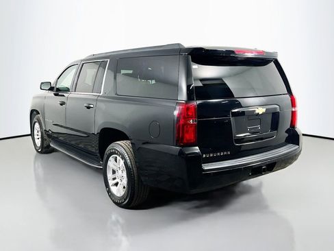Used 2019 Chevrolet Suburban LT image 7