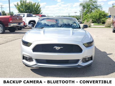 Used 2016 Ford Mustang Convertible w/ Equipment Group 051A RWD image 2