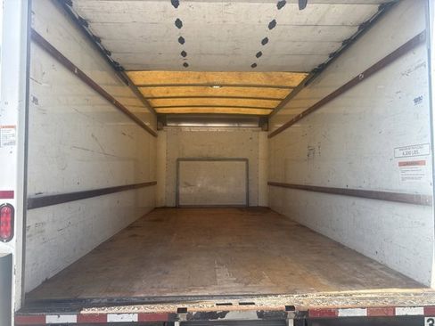 Used 2017 Ford E-350 and Econoline 350 Super Duty image 4