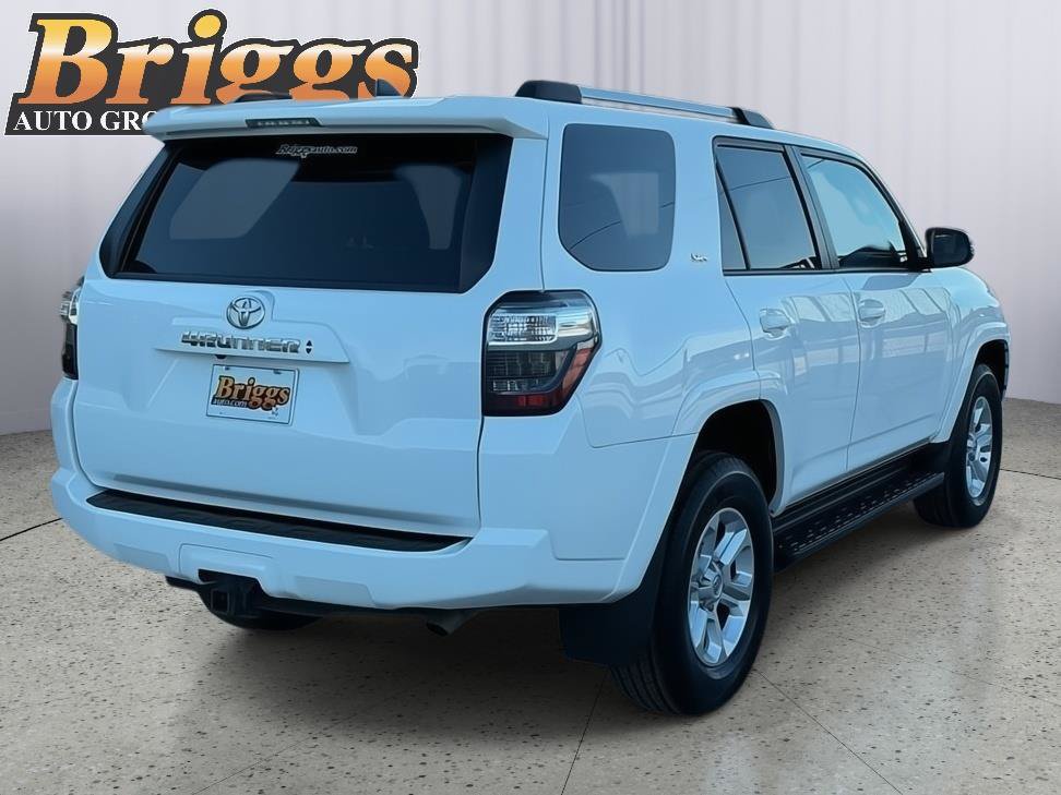 Used 2020 Toyota 4Runner SR5 Premium AWD/4WD image 5