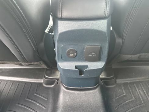Used 2023 Ford Maverick Lariat w/ Lariat Luxury Package FWD image 13