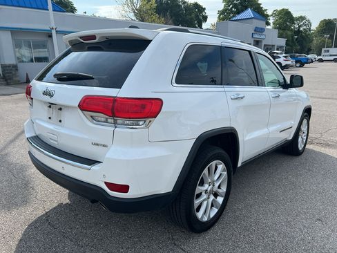 Used 2017 Jeep Grand Cherokee Limited AWD/4WD image 5