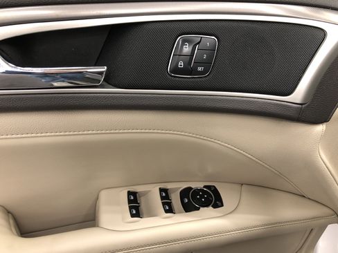 Used 2017 Lincoln MKZ Premiere image 15