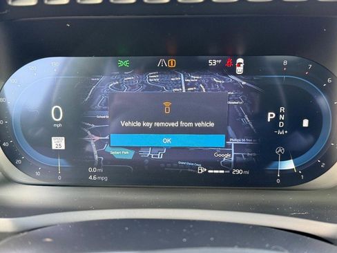 Used 2025 Volvo XC90 B6 Plus image 21