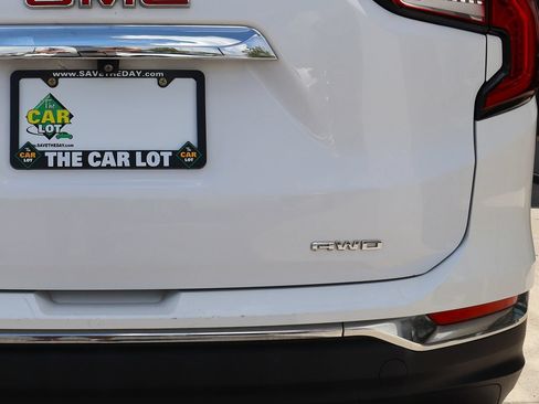 Used 2022 GMC Terrain SLT AWD/4WD image 20