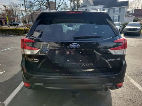 Used 2021 Subaru Forester Limited w/ Popular Package #3 image 4
