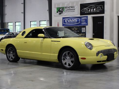 Used 2002 Ford Thunderbird RWD image 26