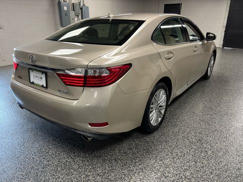 Used 2013 Lexus ES 350 Sedan image 5