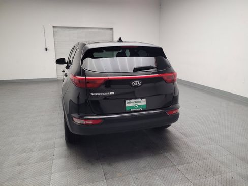Used 2017 Kia Sportage LX w/ Option Group 012 FWD image 6