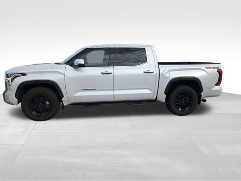 Used 2023 Toyota Tundra Limited image 2
