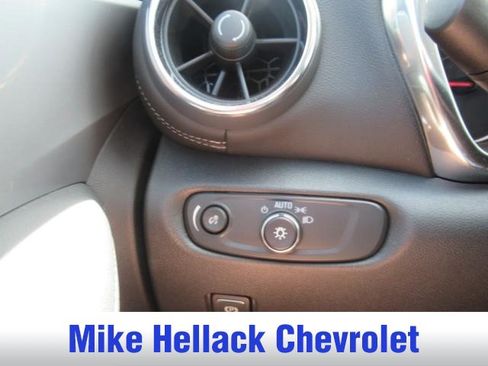 Used 2024 Chevrolet Blazer LT FWD image 25
