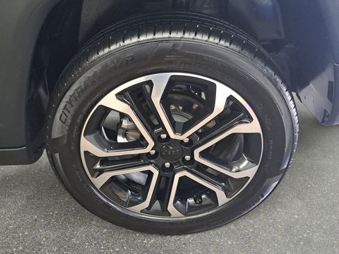 Certified 2023 Jeep Compass Limited AWD/4WD image 33