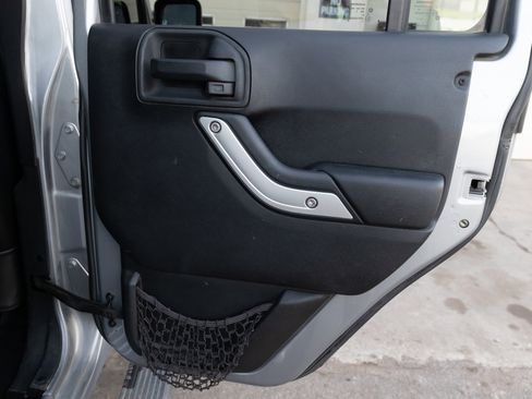 Used 2014 Jeep Wrangler Unlimited Sahara w/ Connectivity Group image 14