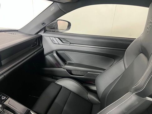 Certified 2025 Porsche 911 Carrera RWD image 25