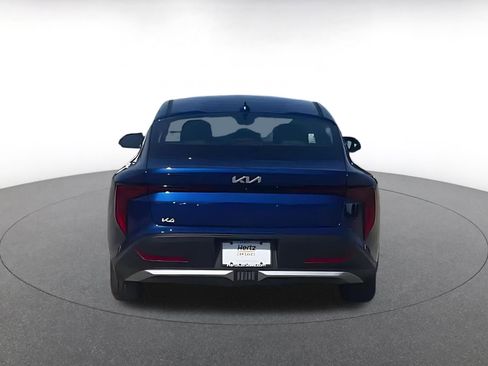 Used 2025 Kia K4 LXS image 12