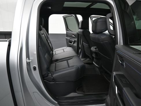 Used 2024 Toyota Tundra Platinum image 31