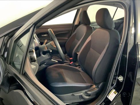 Used 2025 Nissan Versa SV FWD image 23