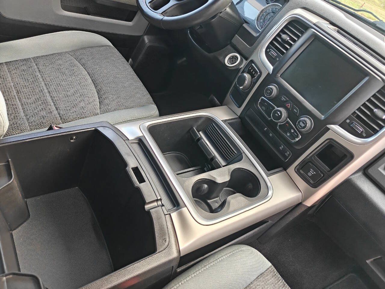 Used 2015 RAM 1500 Lone Star RWD image 31