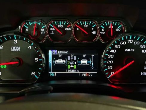 Used 2018 Chevrolet Silverado 1500 LTZ w/ LTZ Plus Package AWD/4WD image 38