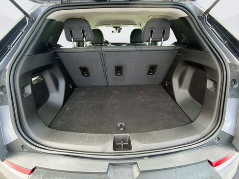 Used 2022 Chevrolet Bolt EUV LT w/ Driver Confidence Package FWD image 12