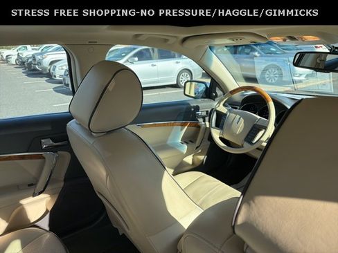 Used 2010 Lincoln MKZ image 32