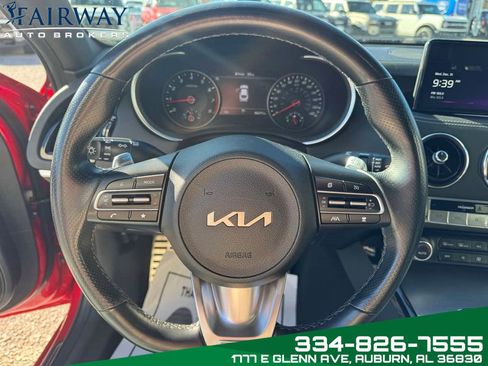 Used 2022 Kia Stinger GT2 image 16