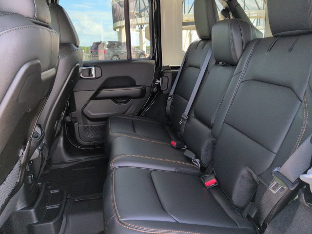 New 2027 Jeep Wrangler Unlimited Sahara AWD/4WD image 14