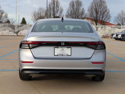 Certified 2025 Honda Accord SE image 8