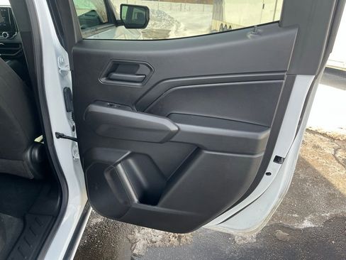 New 2025 Chevrolet Colorado W/T image 24