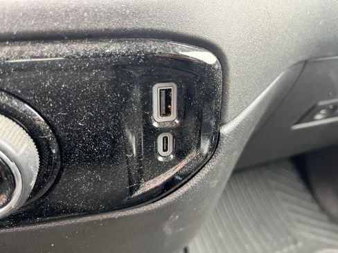 Used 2024 Chevrolet Silverado 2500 LT image 15