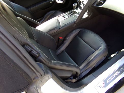 Used 2019 Chevrolet Corvette Grand Sport w/ Carbon Flash Badge Package image 25