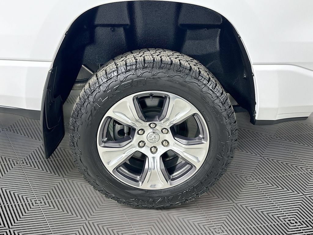 Used 2023 RAM 1500 Laramie AWD/4WD image 28